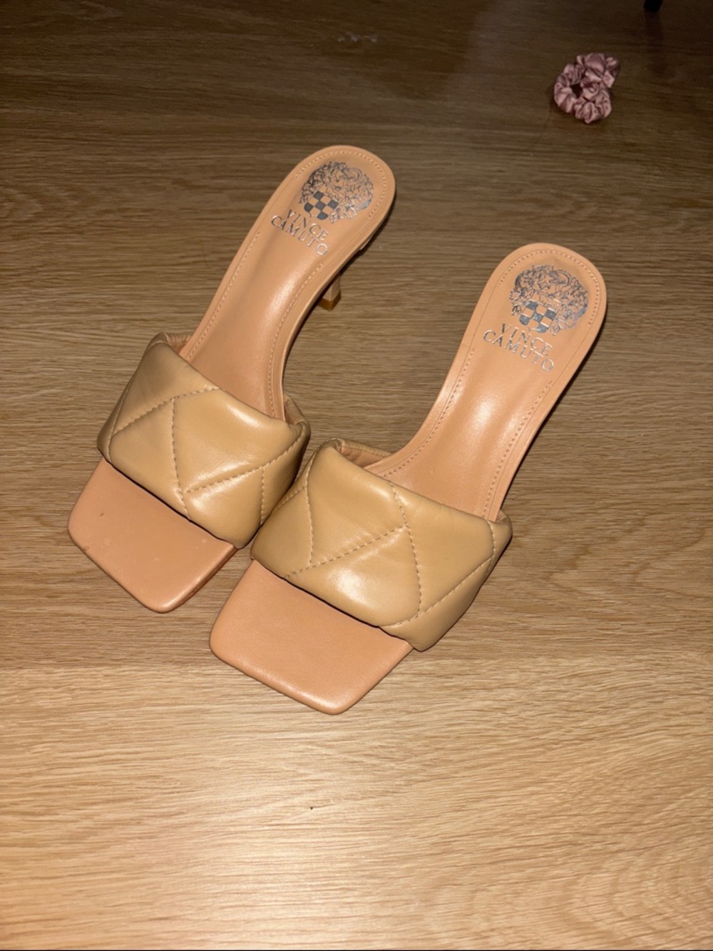 Vince Camuto Quilted Tan 3” Sandal Heels Size 6